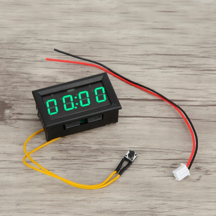 ELEKTRONICZNY DIGITAL RELOJ AUTO 