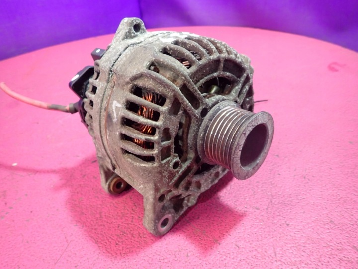 RENAULT SCENIC II 03-06 1.9 DCI ALTERNATEUR 0124525101 8200474219