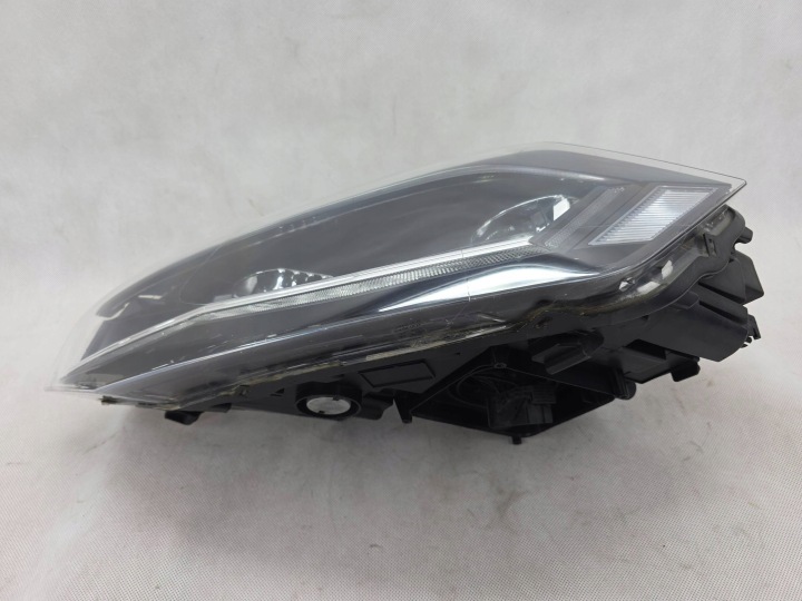 VW VOLKSWAGEN POLO VI 2G PHARE AVANT GAUCHE COMPLET LED EUROPE 2G1941035B