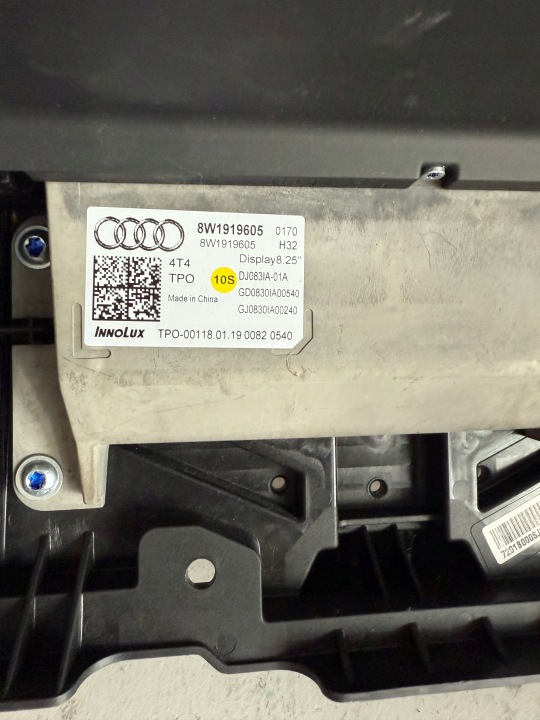 AUDI A4 B9 A5 MONITEUR ÉCRAN MMI NAVIGATION 8W1919605