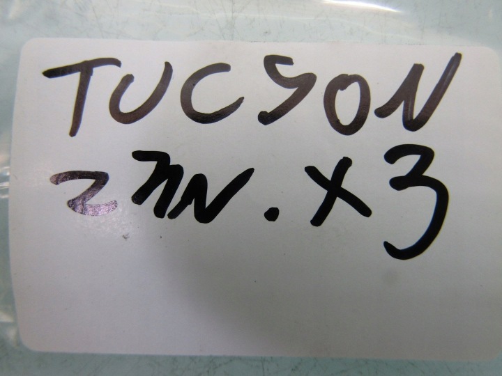 TUCSON IV 23R N-LINE 4 POIGNÉES ENSEMBLE MANIVELLE POIGNÉE PODSUFITOWKI PLAFONNIERS