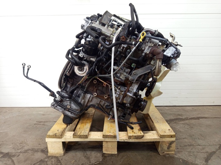 MOTEUR MOTEUR COMPLET NISSAN NAVARA 2,5D YD25
