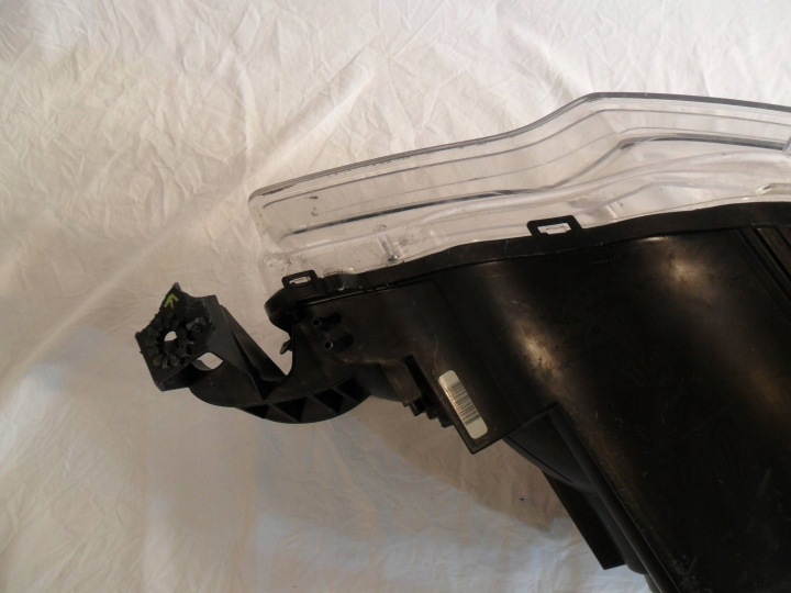 PROJECTEUR AVANT CÔTÉ GAUCHE CITROEN DS3 9673814980
