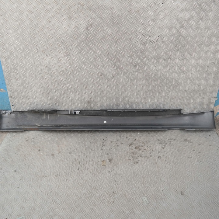 BMW E87 REVÊTEMENT SEUIL GAUCHE QUARZBLAU A18
