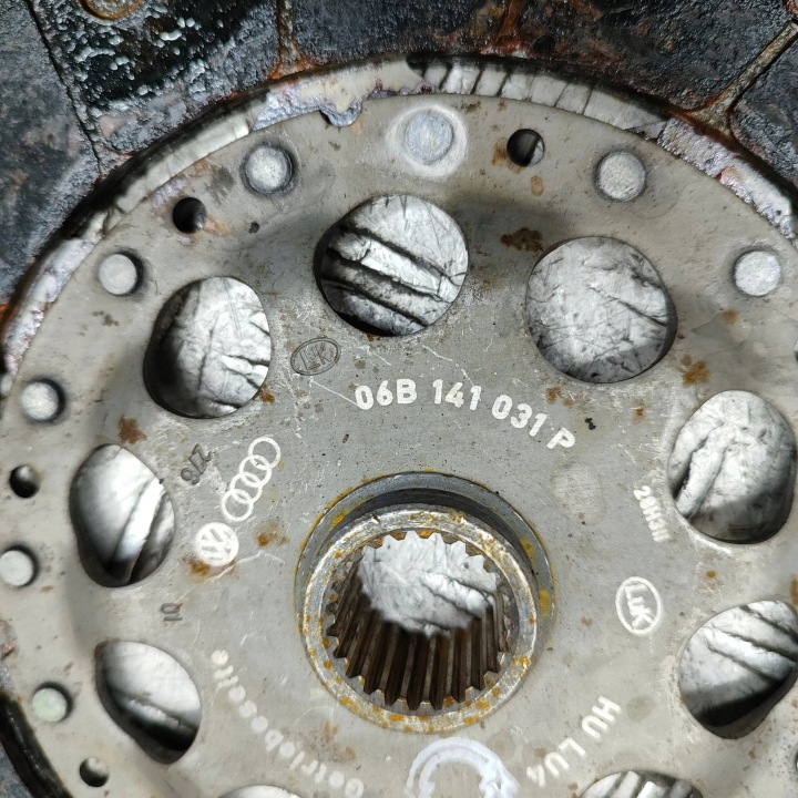 AUDI A4 S4 B6 8E 8H 2004 EMBRAYAGE ENSEMBLE