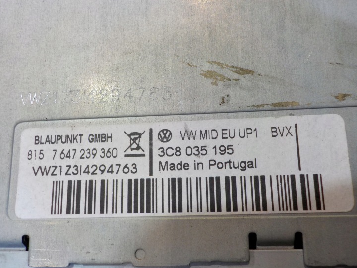 VW TOURAN I LIFT 2.0 TDI 09R RADIO CD 3C8035195