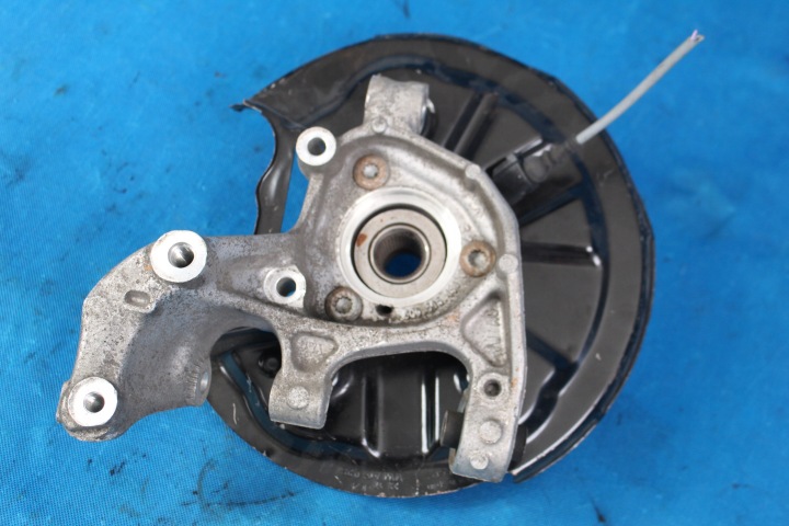 VW PASSAT B8 ALLTRACK 4X4 ROTULE DE DIRECTION MOYEU ARRIÈRE DROIT 2017R