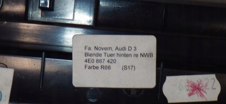 MOULURE PORTES DROIT ARRIÈRE AUDI A8 D3 4E0867420P 1WV