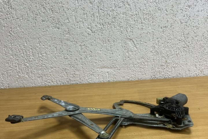 ÉLÉVATEUR VITRES PORTES ARRIÈRE AVEC MOTEUR AUDI 100 (5000) 119152 DIESEL