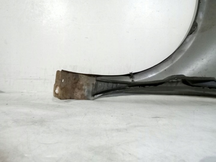 AILE DROIT AVANT TOYOTA YARIS I LAK 209