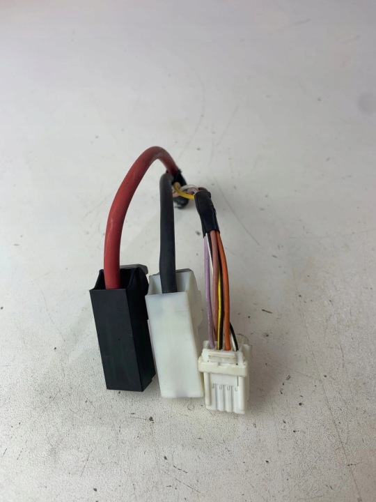 BIELLES PUCE PUCE AMPLIFICATEUR ÉLECTRIQUE RENAULT CLIO III