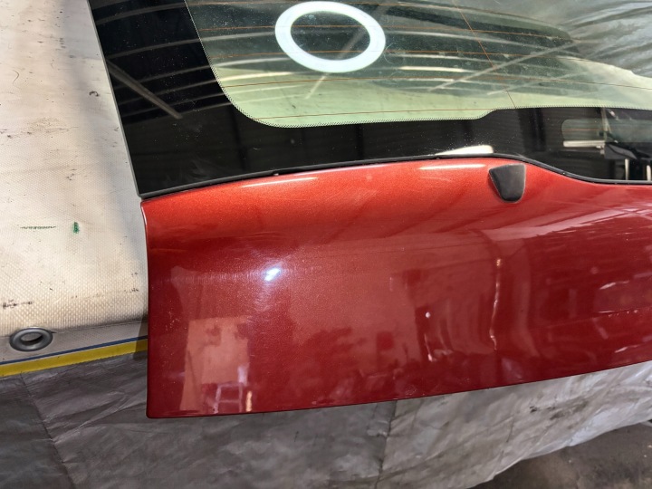 COUVERCLES DE COFFRE COUVERCLES DE COFFRE VOLVO V50 I AVANT RESTYLAGE K: 478-46