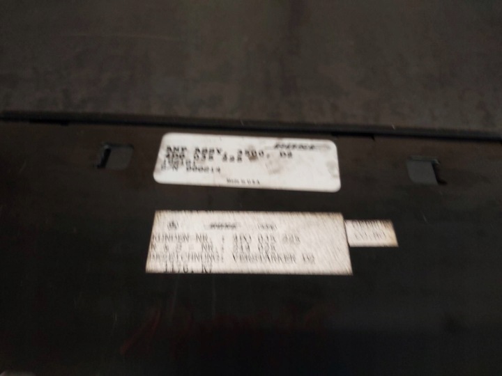 AMPLIFICATEUR AUDIO AUDI A8 D2 4D 4D0035225