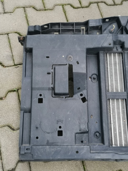 RADIATEUR EAU VENTILATEUR 9653804080 PEUGEOT 207 CC