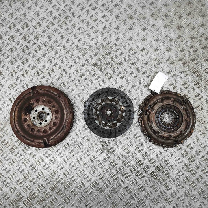 ENSEMBLE ADHÉRENCE VW TIGUAN (5N_) 03L141026 25614308 2.0L 103KW 2012