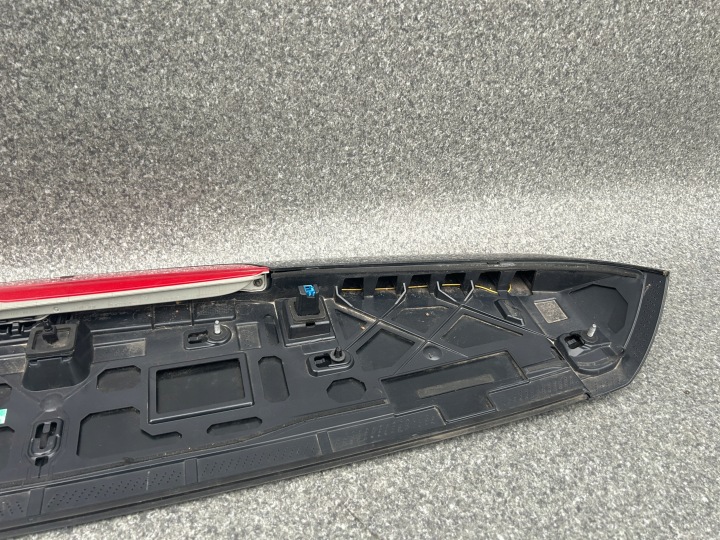 SPOILER SPOILER COUVERCLES DE COFFRE ARRIÈRE MERCEDES W246 A2467900088 A2468200156