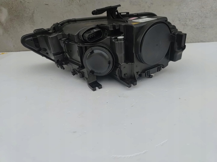 AUDI A4 S4 RS4 B8 LIFT PHARE DROITE AVANT AVANT XÉNON LED 7229
