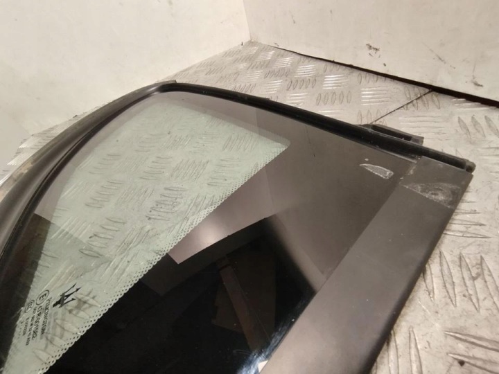 ARRIÈRE GLACE LATÉRALE CARROSSERIES MASERATI GRAN TURISMO 2014 AVEC ARRIÈRE SUR DROITE 43R
