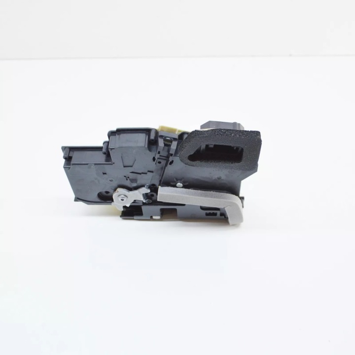 AUDI Q8 4MN REAR RIGHT DOOR LOCK 4K0839016P OEM