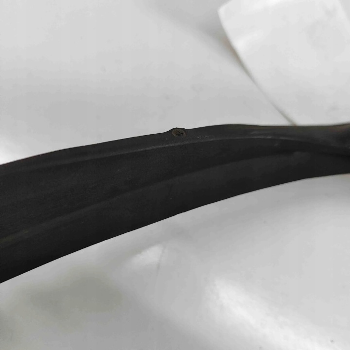 DROITE MOULURE VERTICALE AVANT VITRES VOLVO V60 II (225, 227) 31469401
