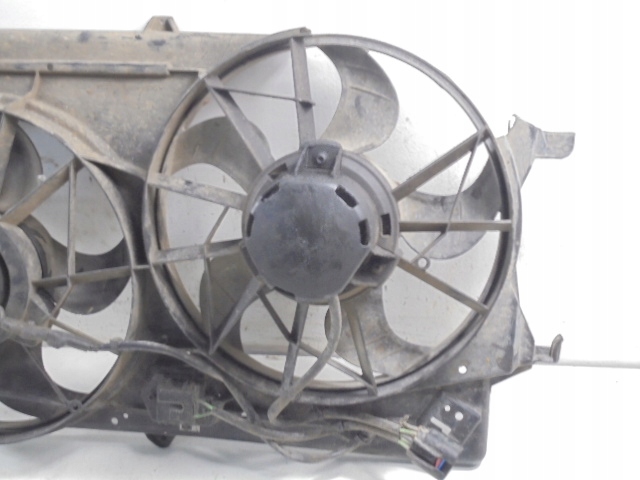 FORD FOCUS MK1 VENTILATEUR RADIATEUR 1,8 TDDI DI 90KM C9DC 01-04 5D HAYON RESTYLAGE