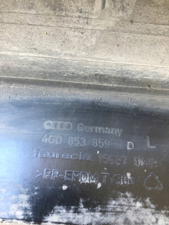 AUDI A6 C7 MOULURE SEUIL GAUCHE 4G0853859D