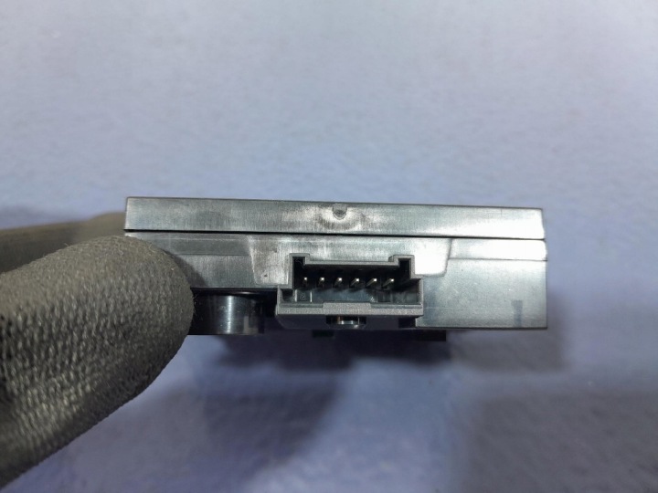 AUDI A8 D5 RÉGULATEUR VITESSE CONDUIT D'AIR 4N0820911