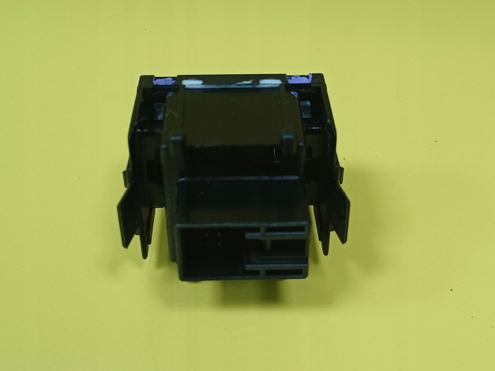 COMMUTATEUR RÉGLAGES FEUX SKODA FABIA MK2 5J0941333A NR684