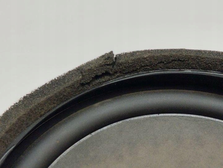 A1688200102 HAUT-PARLEUR AVANT GAUCHES PORTES