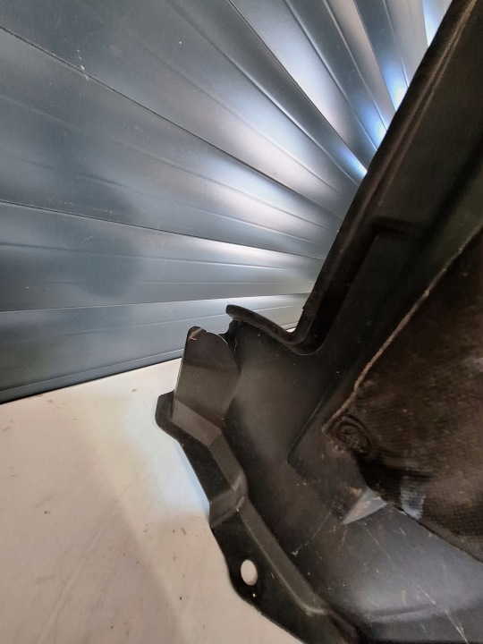TOYOTA AVENSIS III T27 PASSAGE DE ROUE AVANT DROIT AVANT ORIGINAL N 09-
