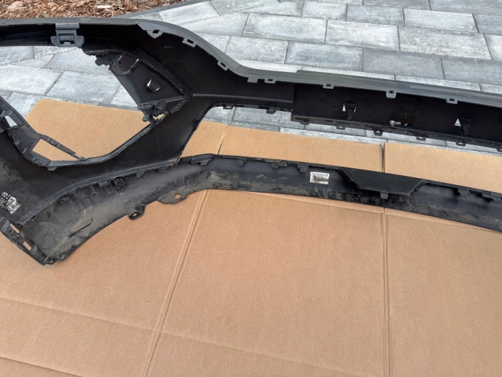 PARE-CHOCS AVANT PEUGEOT 2008 II LIFT 23- ORIGINAL NON KLEJONY