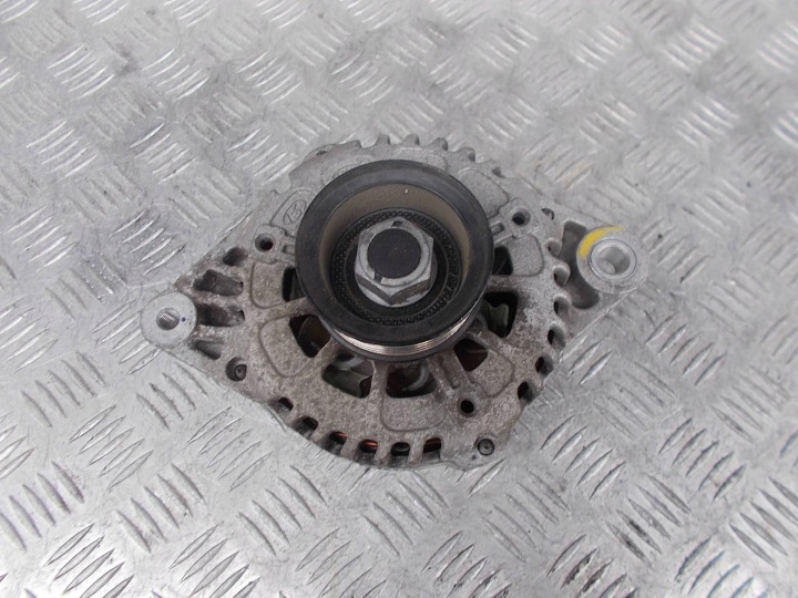 KIA CEED III HYUNDAI I30 III ALTERNATEUR 1.4 16V G4LC 37300-03815 2018-