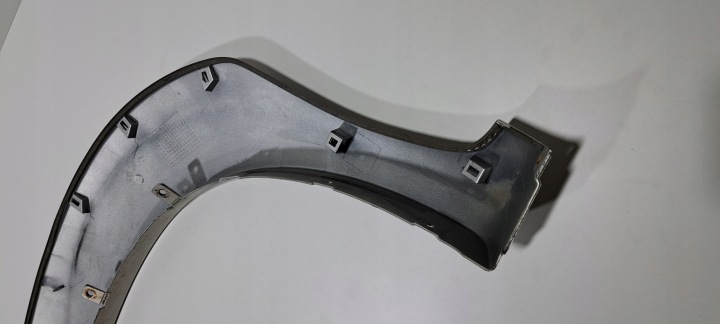 TOYOTA HILUX MOULURE PORTES DROIT AVANT 53847-0K020