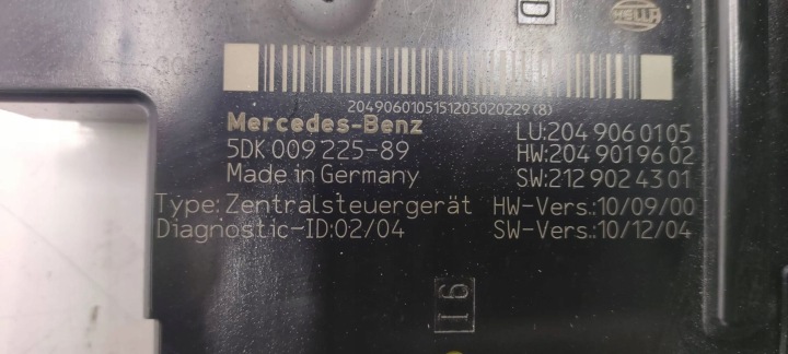MERCEDES-BENZ C W204 2013 CHÂSSIS MODULE FUSIBLES