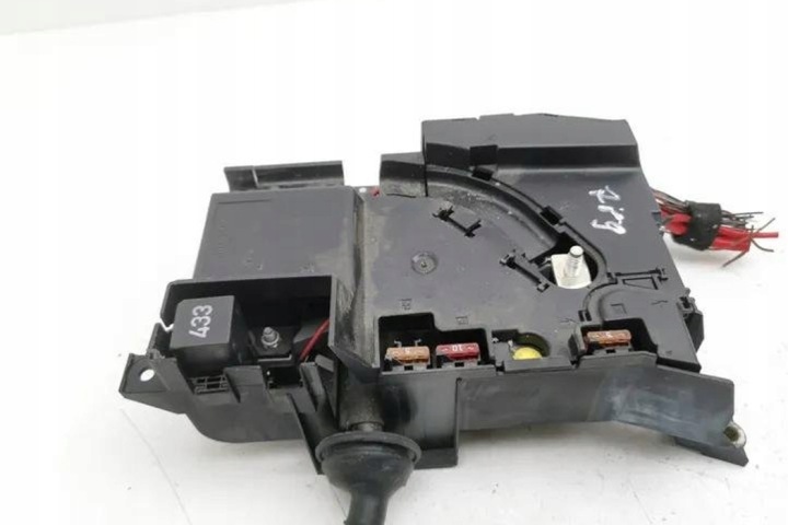 BOÎTE FUSIBLES PORSCHE CAYENNE (9PA) 7L0937548A 4.5L GASOLINE 250KW