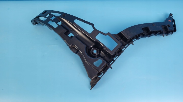 MERCEDES W206 BERLINE GLISSIÈRE GUIDE LATÉRALE PARE-CHOCS ARRIÈRE A2068800401