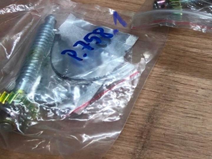 KIT RÉPARATION SIÈGES 11CM VERS FORD MONDEO MK2 MK3 MK4 GALAXY 3 S-MAX 1