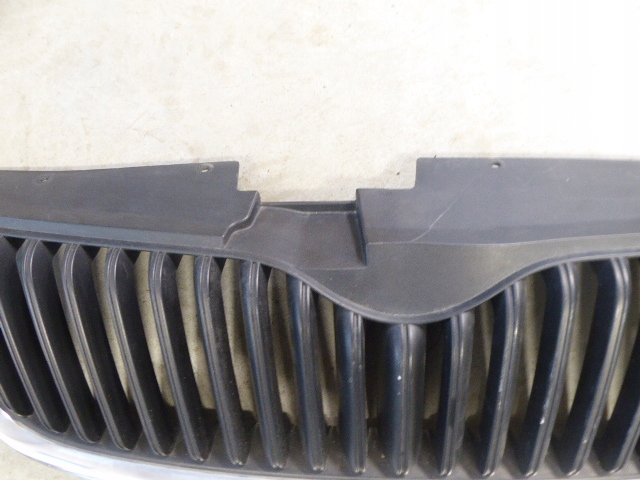SKODA YETI 5L 09- GRILLE CALANDRE RADIATEUR NIKIEL