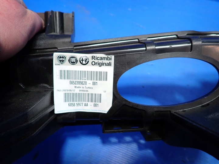 RENFORCEMENT COURROIE AVANT SUPÉRIEUR FIAT TIPO II 0052209828
