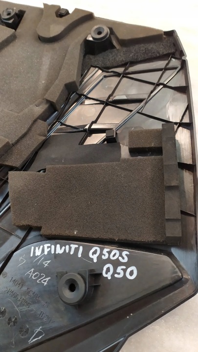 PROTECTION SUPÉRIEURE MOTEUR INFINITI Q50 Q505 ENDOMMAGÉE