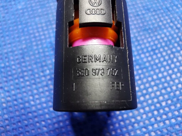 FAISCEAU DE CÂBLES ÉLECTRIQUE CAPTEUR ROTATION ABS AUDI A3 8V 5G0927903S