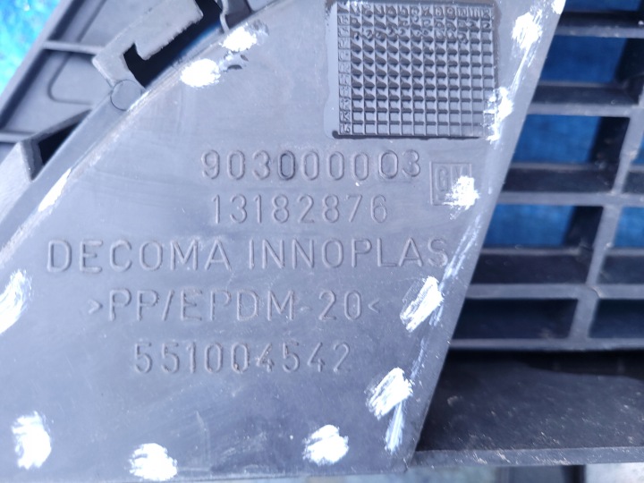 OPEL-CZESCI VECTRA C GRILLE CALANDRE CHROME PARE-CHOCS AVANT LIFT 13182876