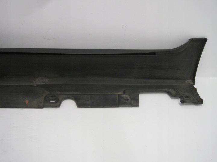 REVÊTEMENT SEUIL MOULURE SEUIL DROITE BMW 5 F10 F11 7184774