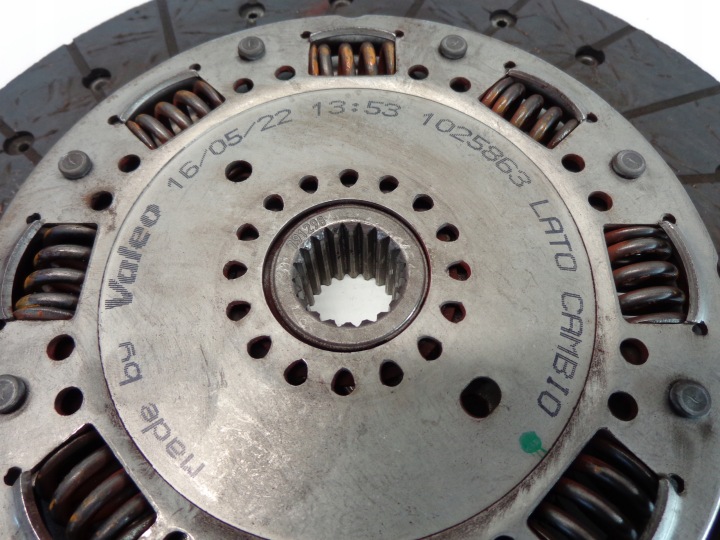 FIAT STILO 1.9 8V JTD EMBRAYAGE DOUBLE VOLANT VALEO 281843