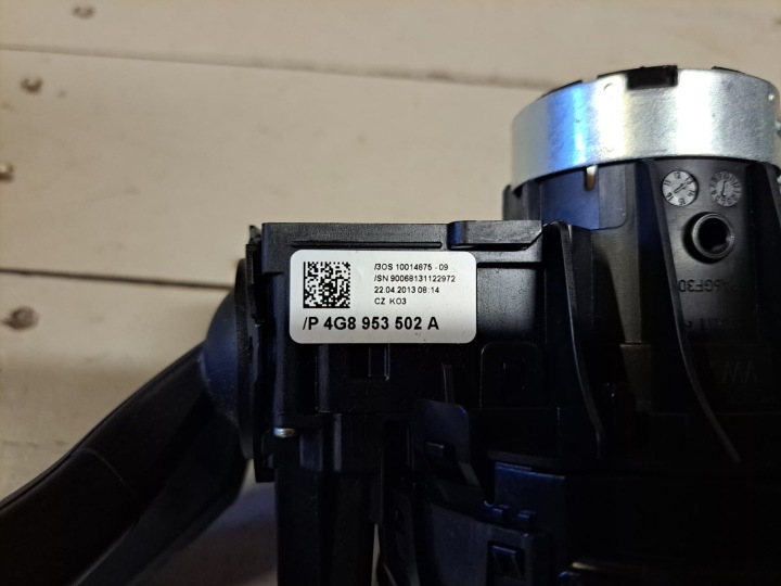4H0953568G COMMUTATEUR COMPOSITE MANTEKI BANDE AUDI A6 C7 A8 D4 4H