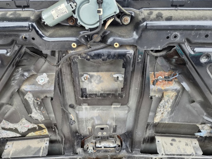 COUVERCLES DE COFFRE COUVERCLE COUVERCLES DE COFFRE ARRIÈRE VW T5 T5 LIFT NOIRE