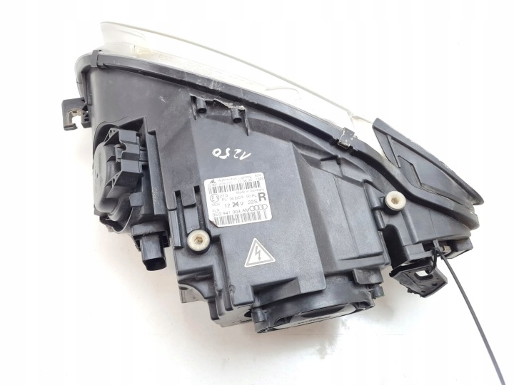 2006 AUDI A4 S4 B7 8E 8H PHARE AVANT 8E0941004