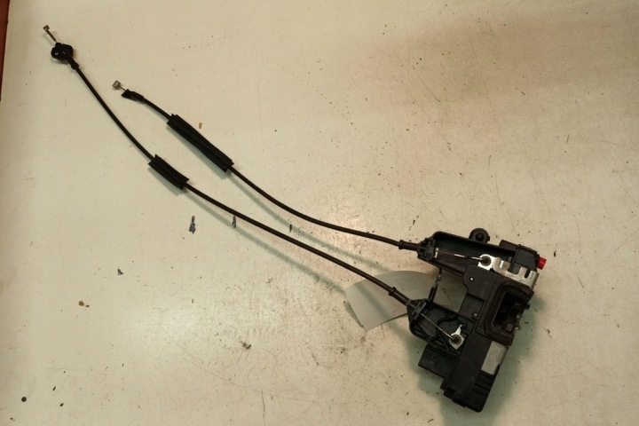 SERRURE ARRIÈRE GAUCHES PORTES OPEL VECTRA C 24447345 2.2L GASOLINE 108KW 2002