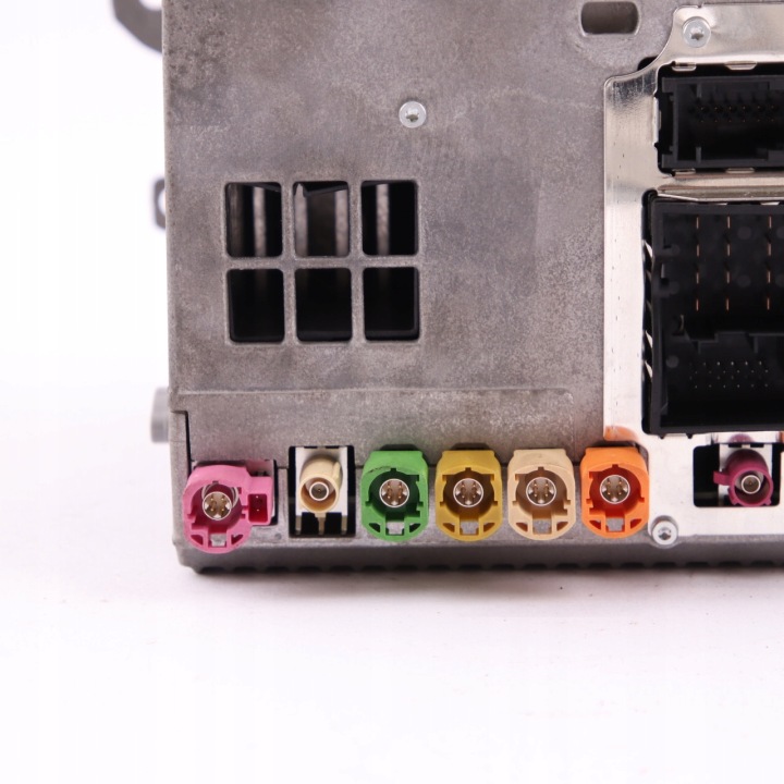 BMW F10 F20 F22 F30 RADIO NAVIGATION HARMAN 9383069