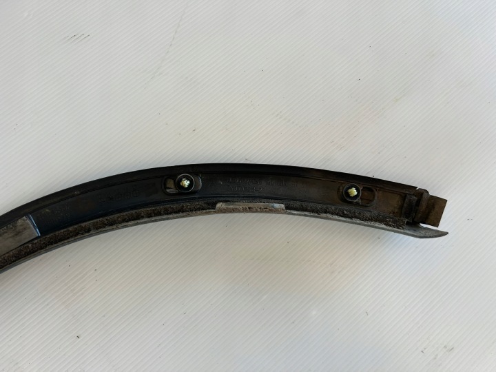 MITSUBISHI OUTLANDER III 12- MOULURE GARDE-BOUE GAUCHE ARRIÈRE 7407A303